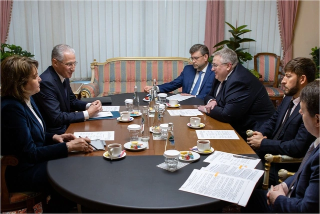 Министр экологии Азербайджана обсудил с вице-премьером РФ подготовку к COP29